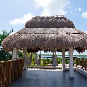 https://hotel-vlandre-bacalar.quintano-roohotels.com