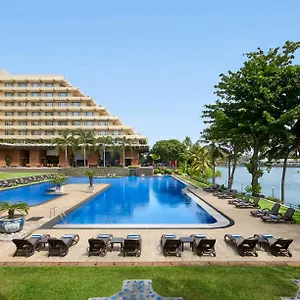 https://cinnamon-lakeside.negombohotels.net
